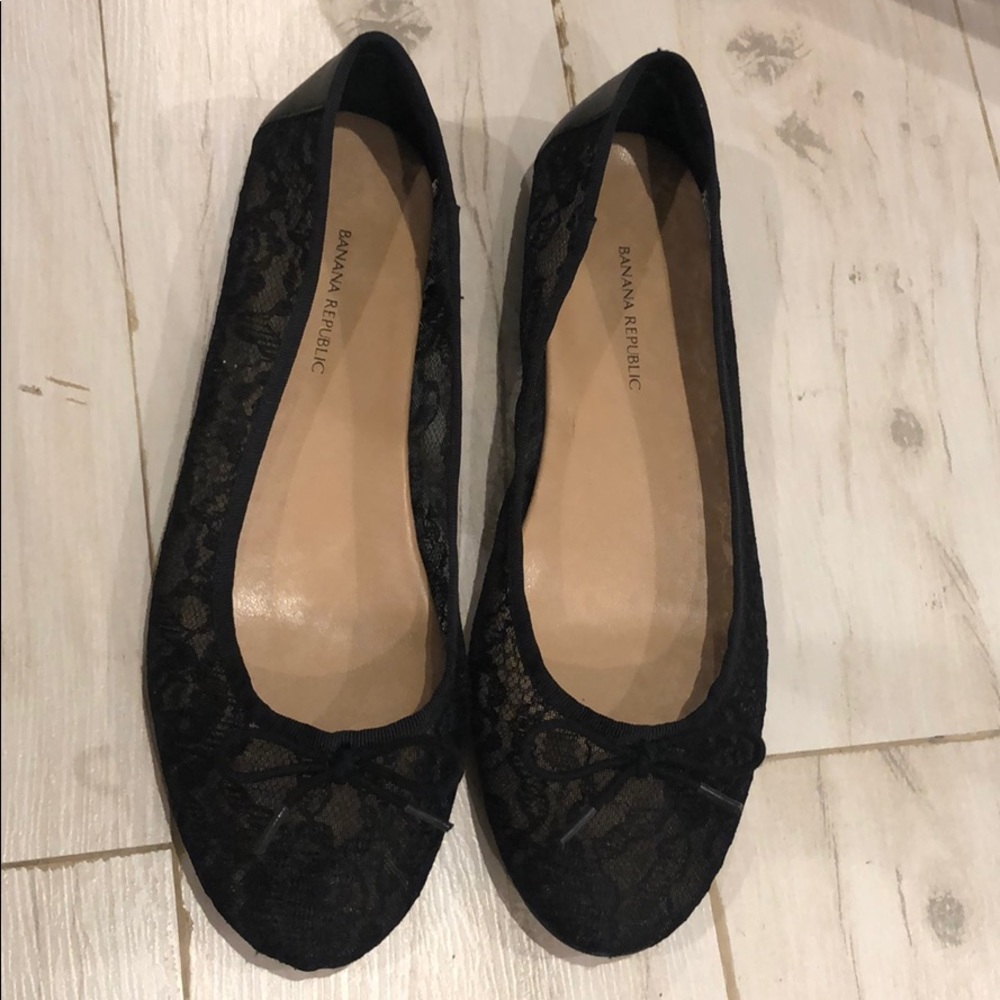 Banana republic lace flats